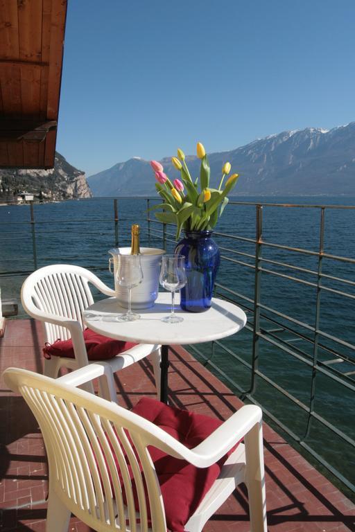 Villa Residence La Limonaia Gargnano Zimmer foto